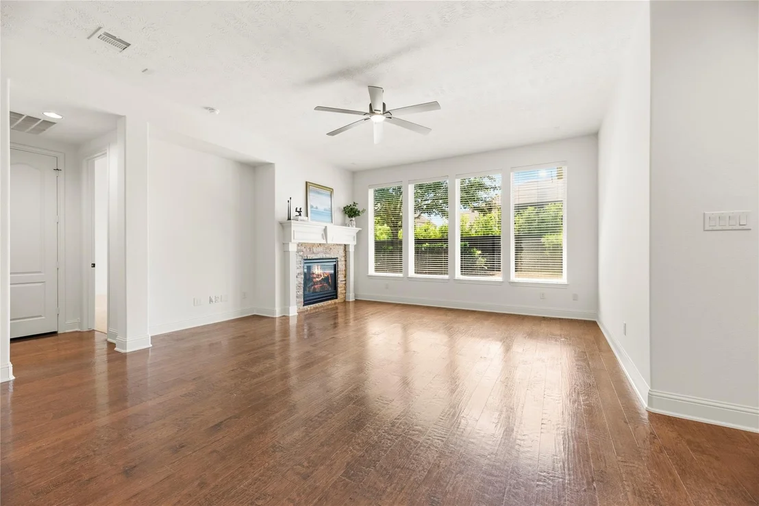 Photo of 5106 Cinco Falls Drive
