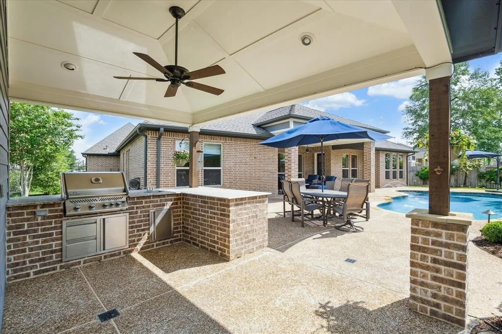 Photo of 6815 American Elm Lane