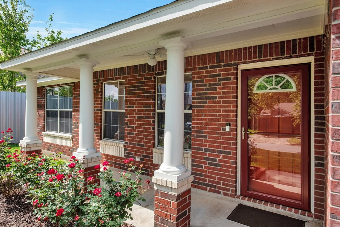 Photo of 25610 Dogwood Lane