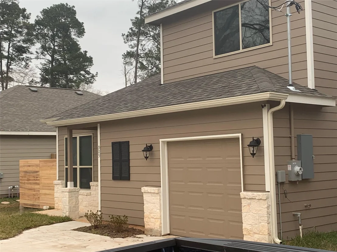 Photo of 905 Chickasaw Drive