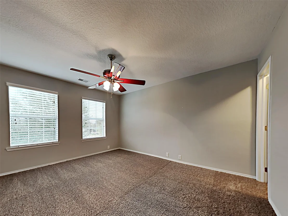 Photo of 1002 Honeysuckle Vine Drive