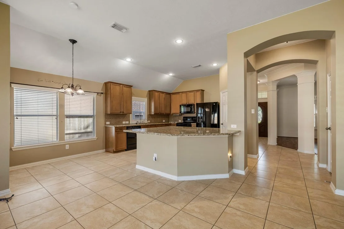 Photo of 20014 Queens Oak Court