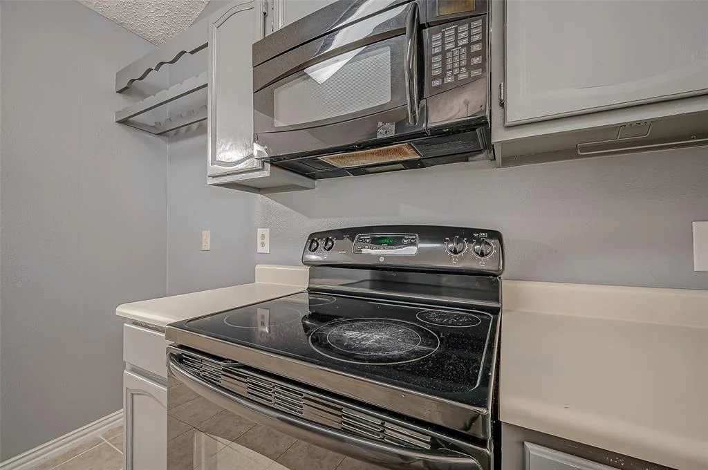 Photo of 7770 Pine Center Drive