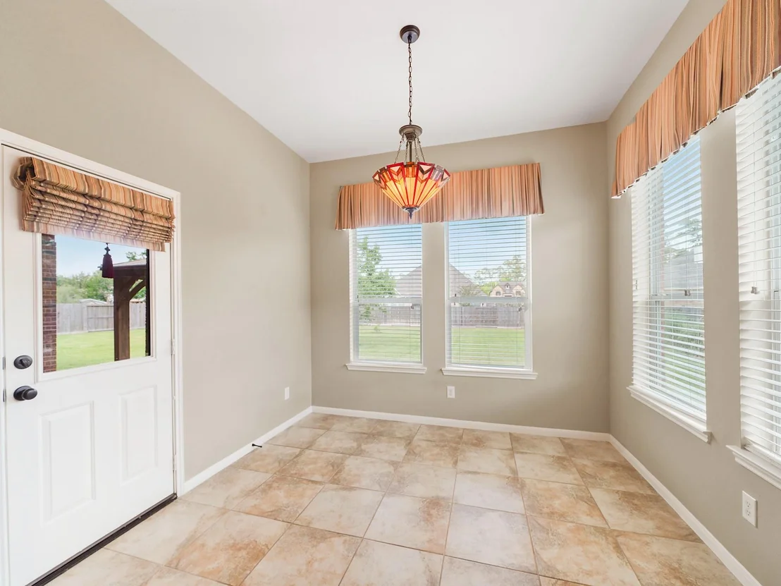 Photo of 22635 Pineleigh Court