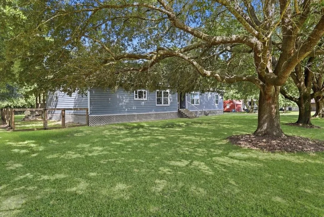 Photo of 11966 Louis Drive