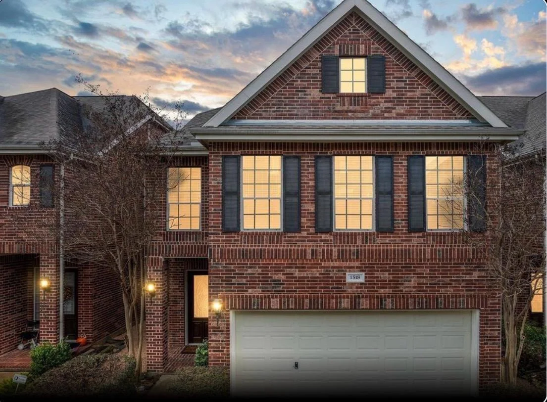 Photo of 1518 Olive Park