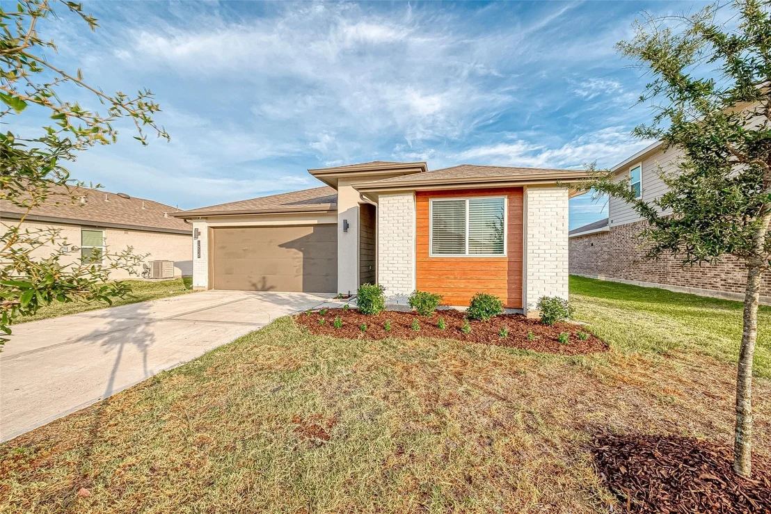 Photo of 14530 Rain Tree Drive