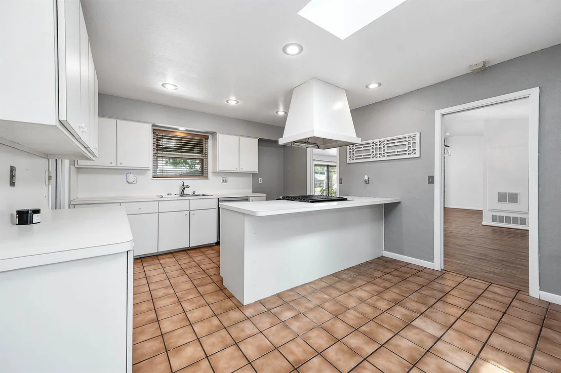 Photo of 1411 Richvale Lane