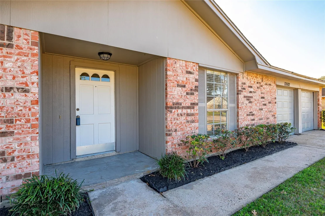 Photo of 17602 Heritage Bay Drive