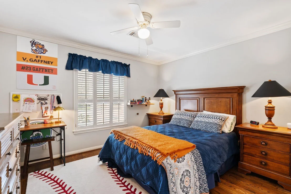Photo of 1811 Briarpark Drive