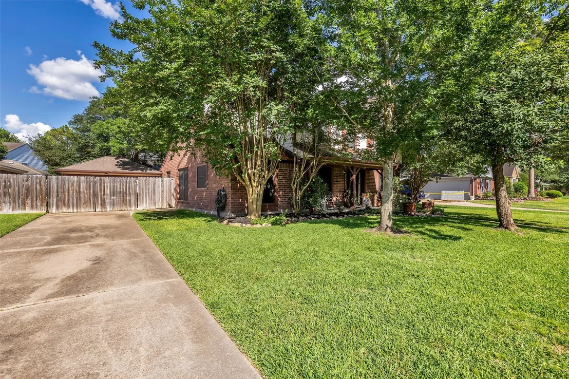 Photo of 15426 Freestone Peach Lane