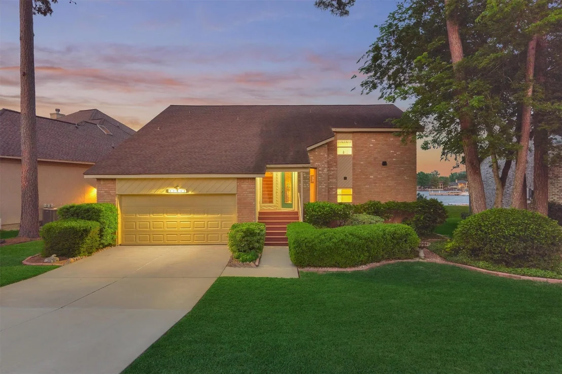 Photo of 11831 Thoreau Drive