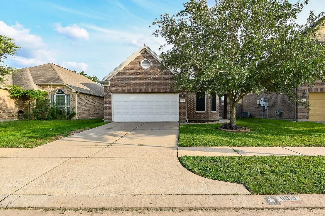Photo of 11019 Chestnut Path Way