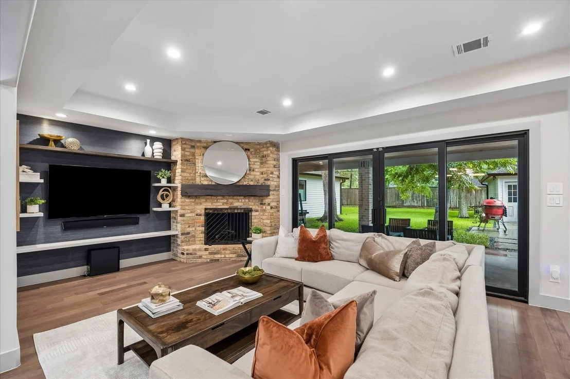 Photo of 339 Wycliffe Drive