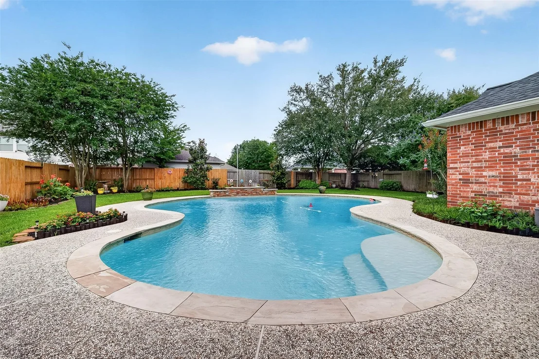 Photo of 1810 Silver Brook Lane