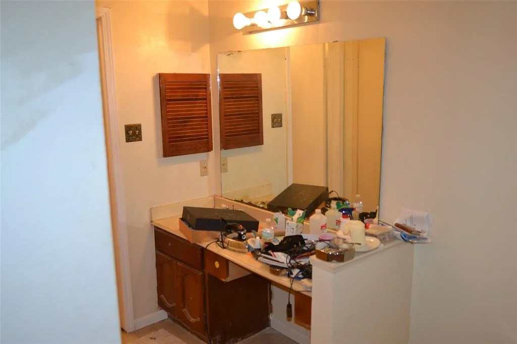 Photo of 16046 Highlander Drive