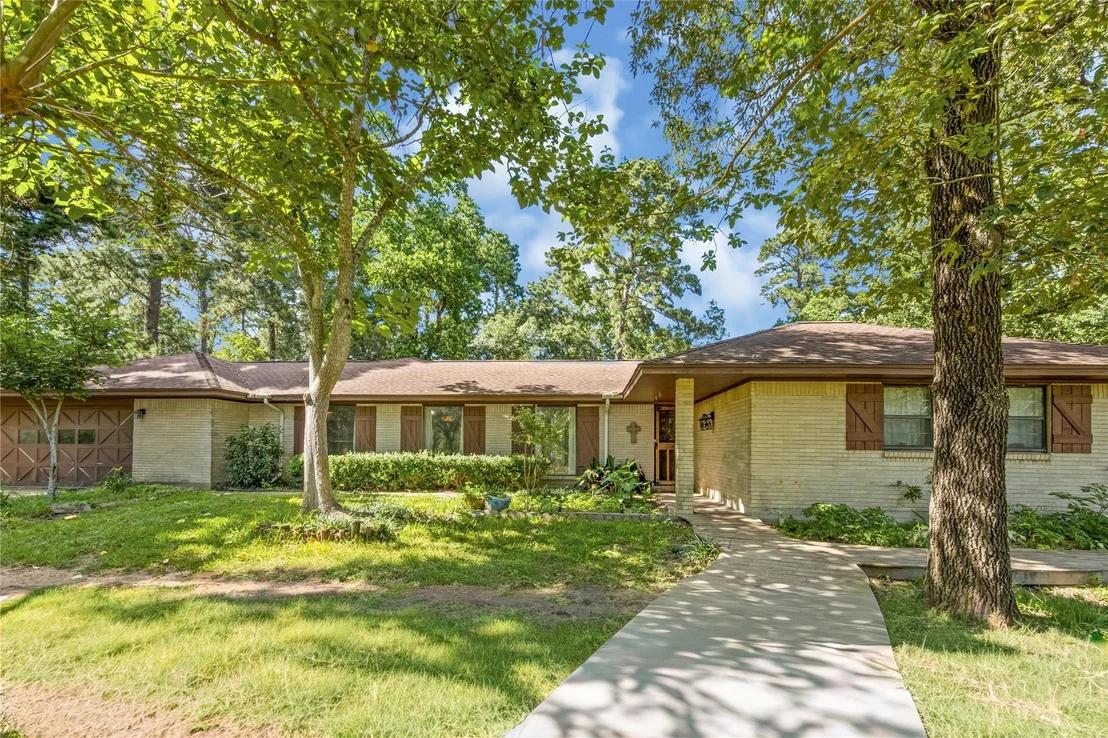 Photo of 2342 Apache Drive