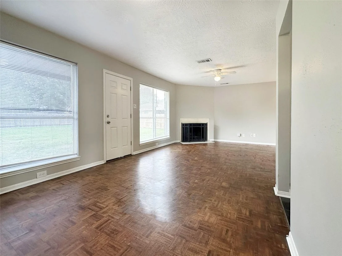 Photo of 7843 Yellow Pine Drive