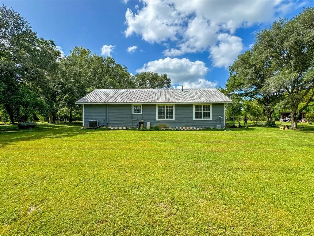 Photo of 7218 County Road 42