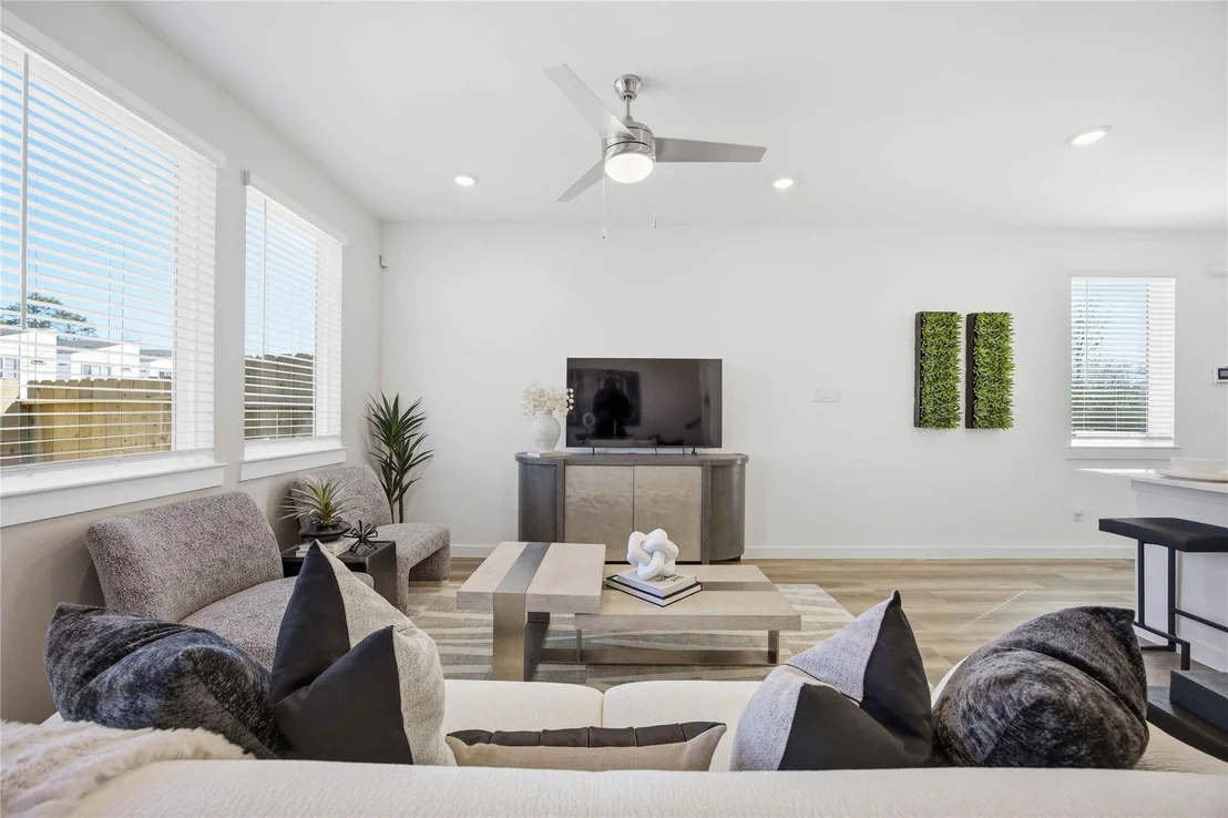 Photo of 7807 Stone Orchard Drive