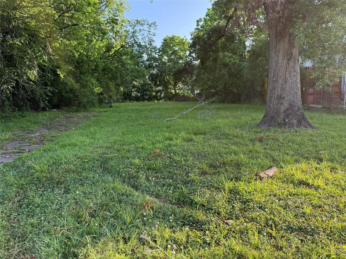 Photo of 5307 Willow Glen Drive