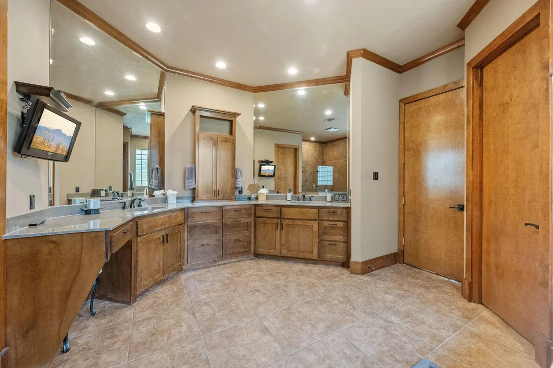 Photo of 9453 Deer Path Lane