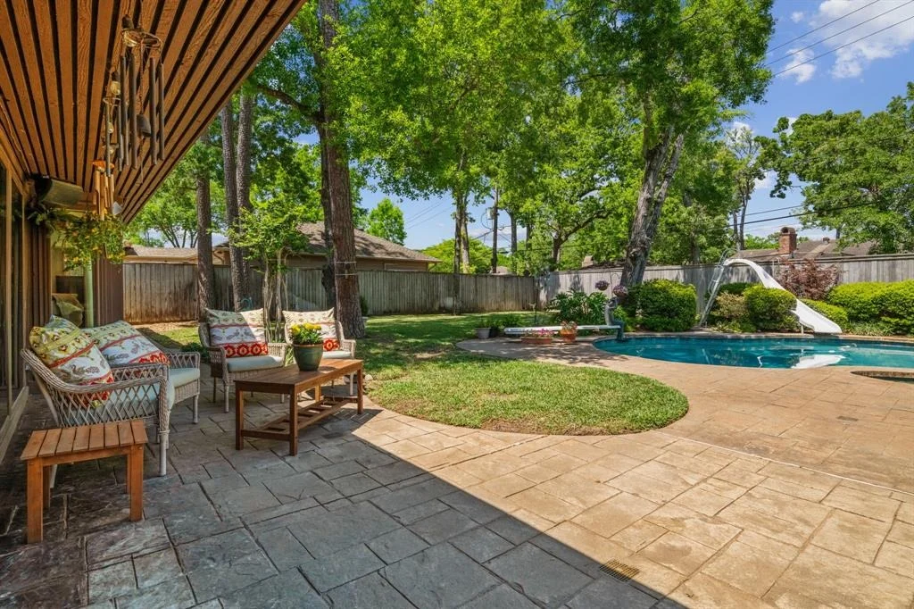 Photo of 10318 Pine Forest Road