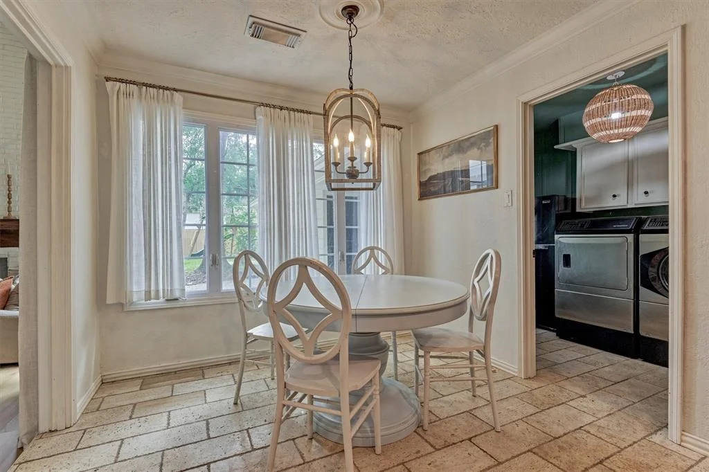 Photo of 6215 Glenhill Drive
