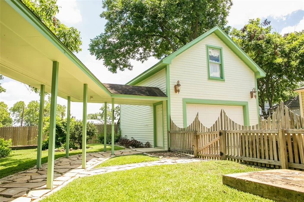 Photo of 604 Sycamore Street