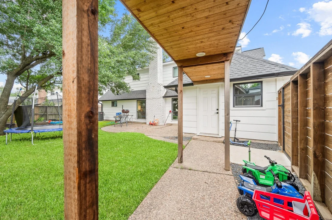 Photo of 2102 Teague Road
