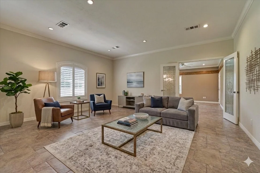 Photo of 11062 N Hidden Oaks