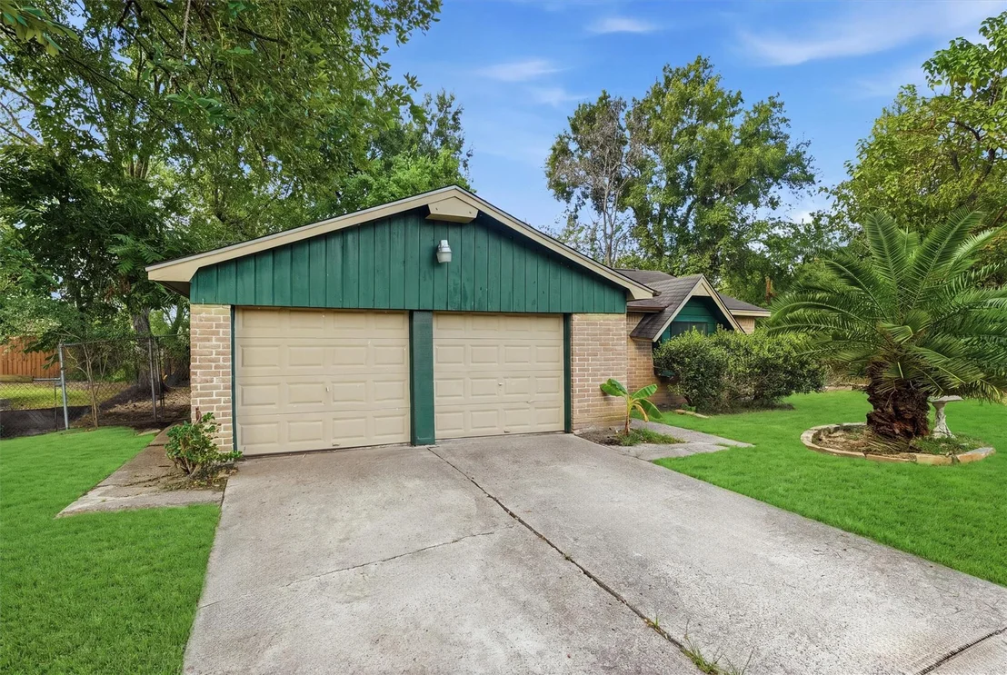 Photo of 12402 Enchanted Path Drive