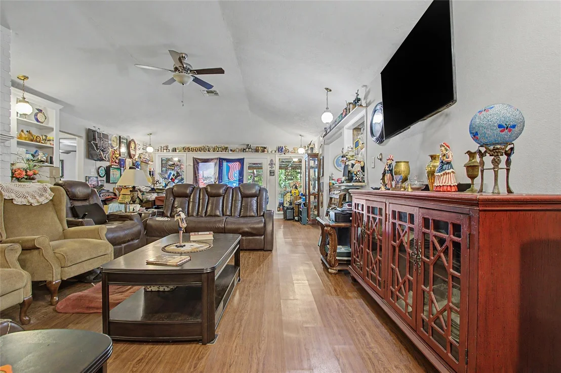 Photo of 2549 River Ridge