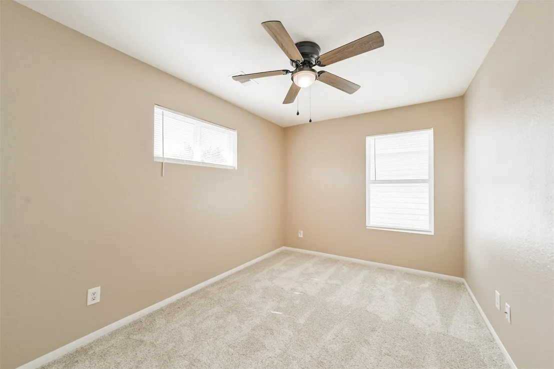Photo of 16726 Warbler Drive