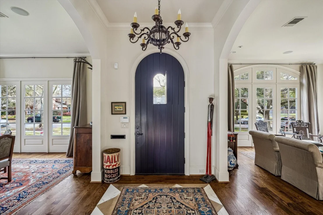 Photo of 2228 Dunstan Road