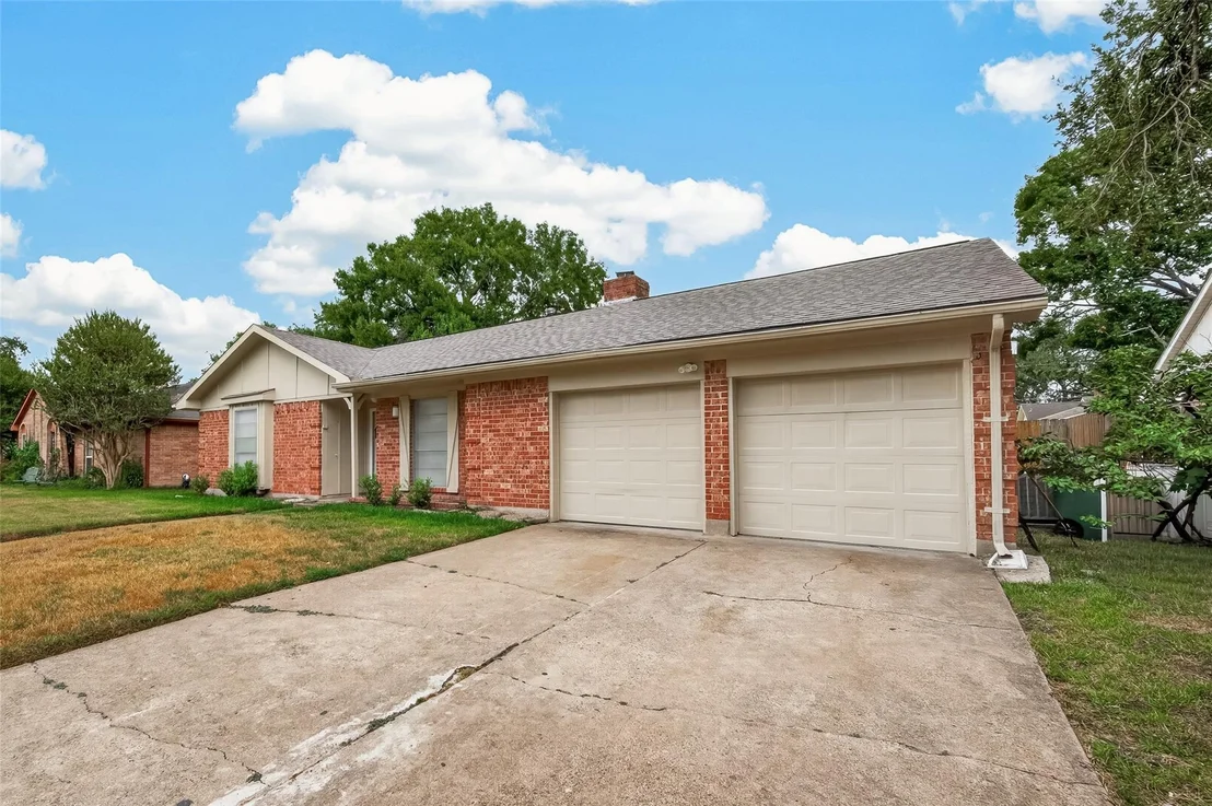 Photo of 8807 Langdon Lane
