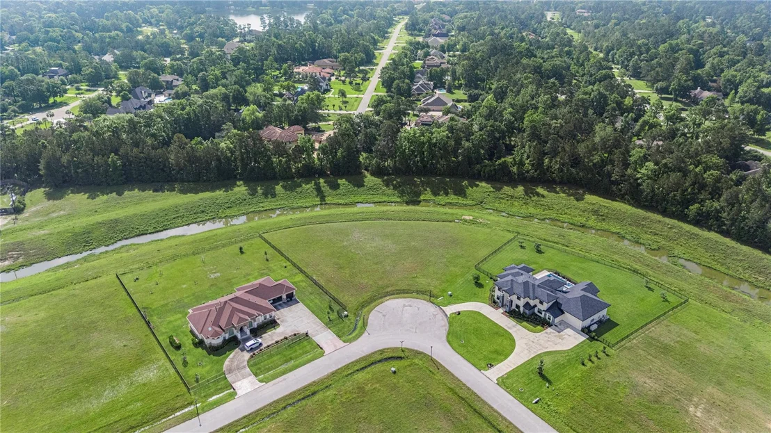 Photo of 4041 Blenheim Terrace Lane