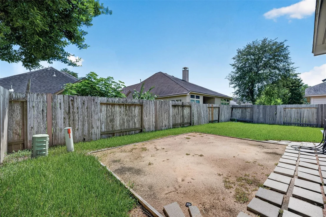 Photo of 5606 Walnut Glen Lane