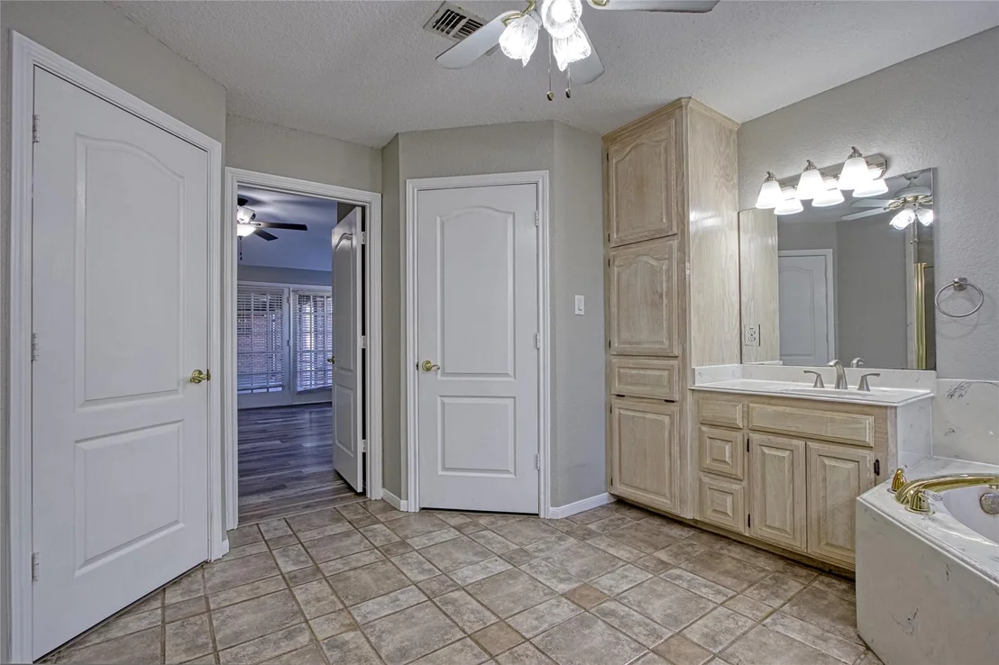 Photo of 9 N Cay Court