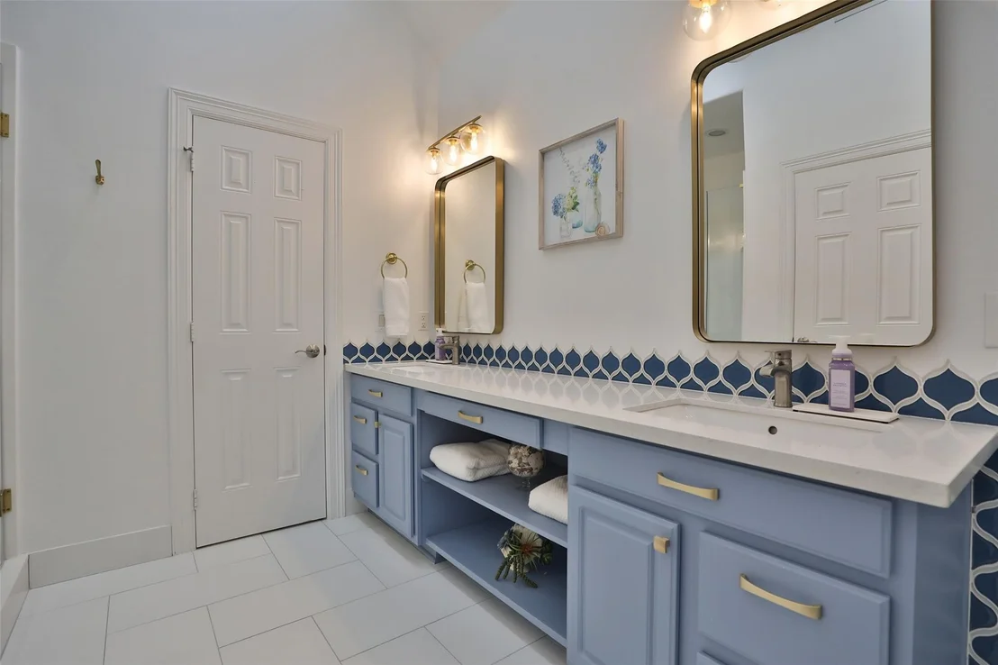 Photo of 827 Garden Trace Lane