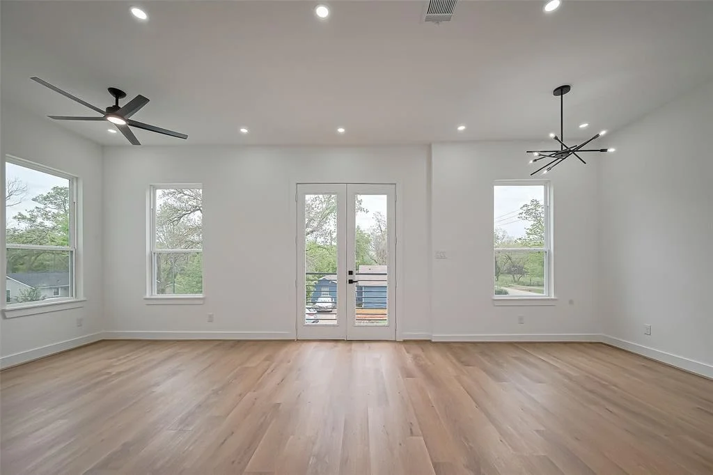 Photo of 6907 Saint Augustine Street