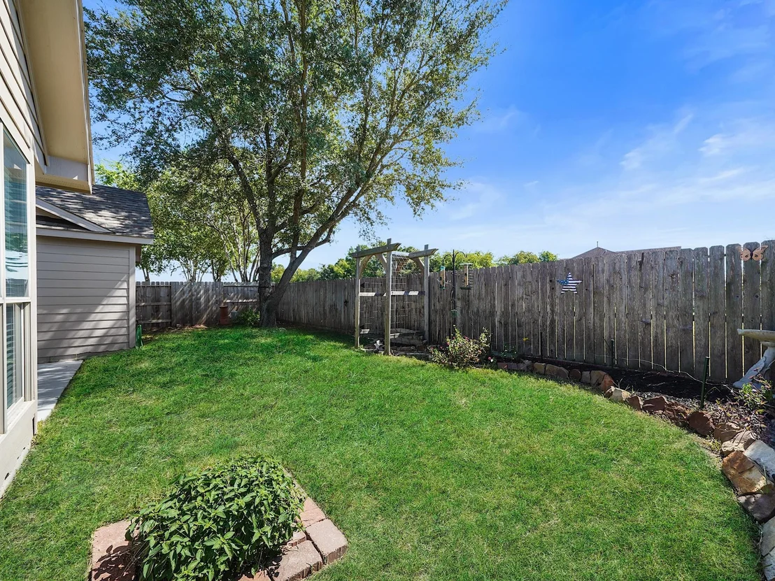 Photo of 831 Merlin Roost