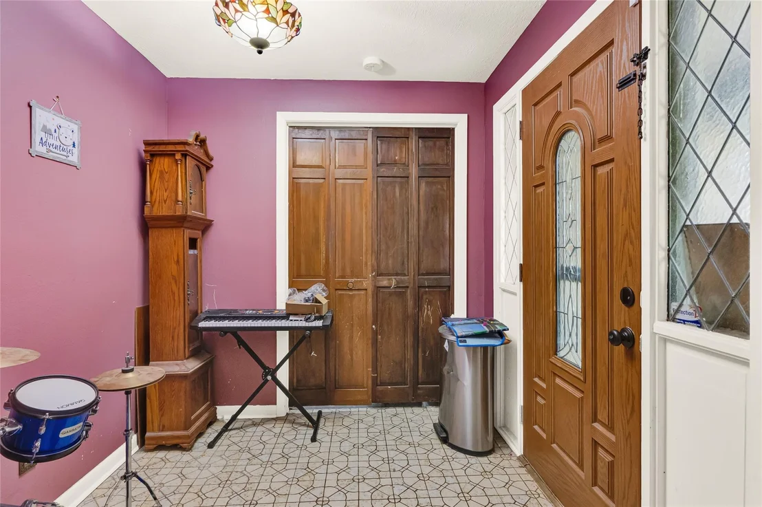 Photo of 505 Oak Drive