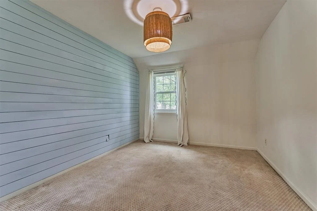Photo of 6215 Glenhill Drive