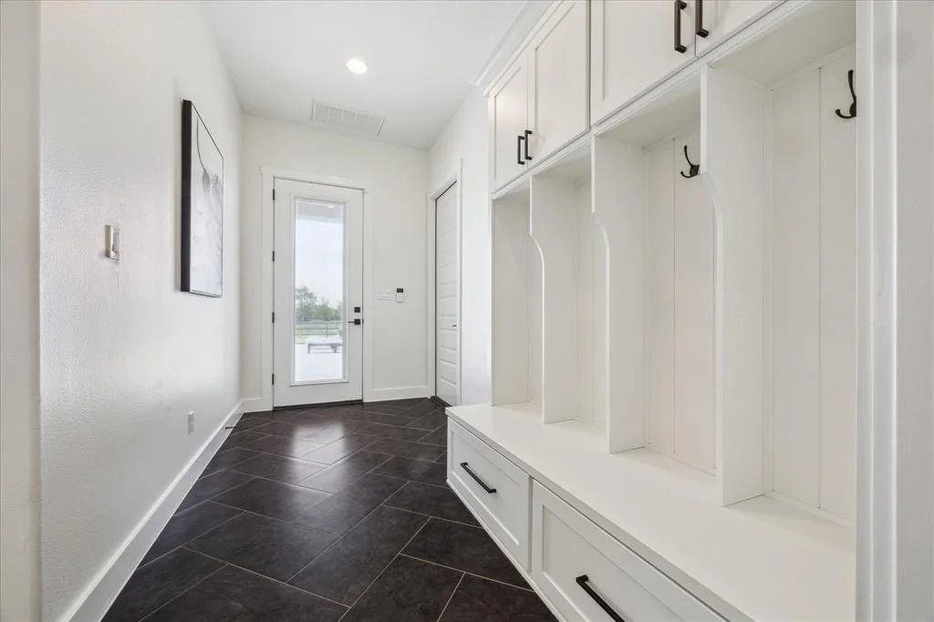 Photo of 2832 Maler Road