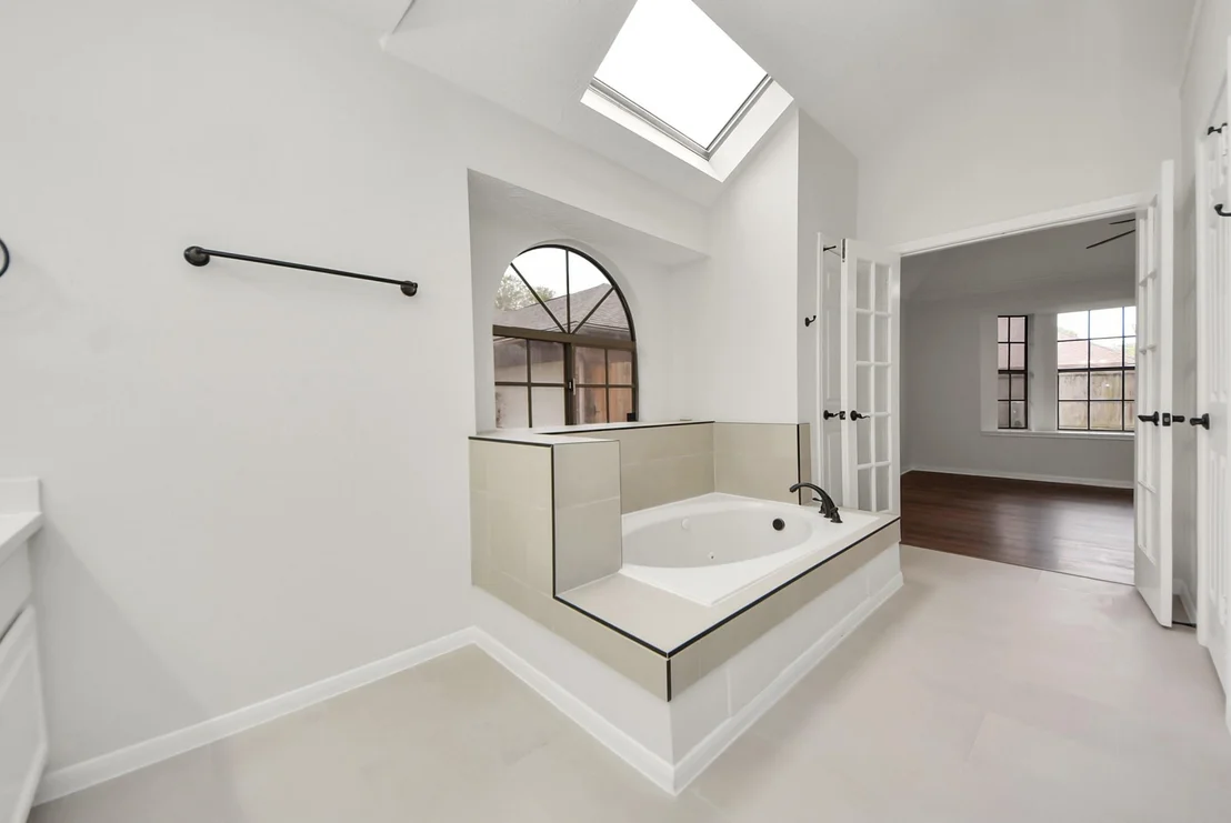 Photo of 903 Heathgate Drive