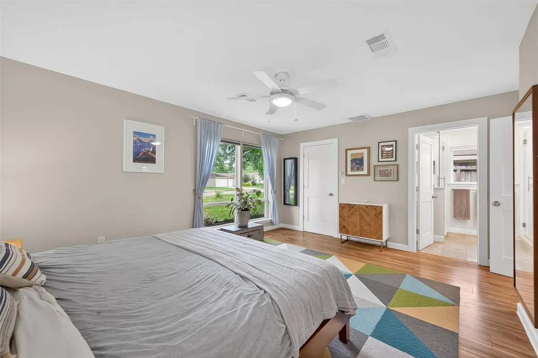 Photo of 5715 Claridge Drive