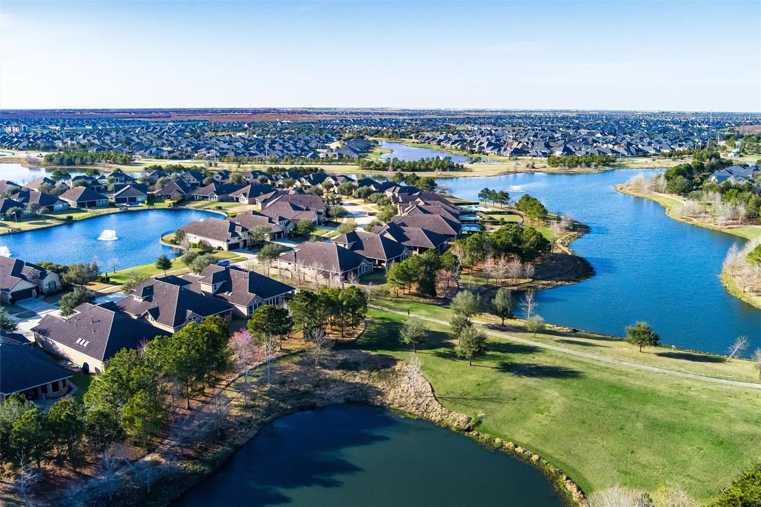Photo of 119 Lake View Loop