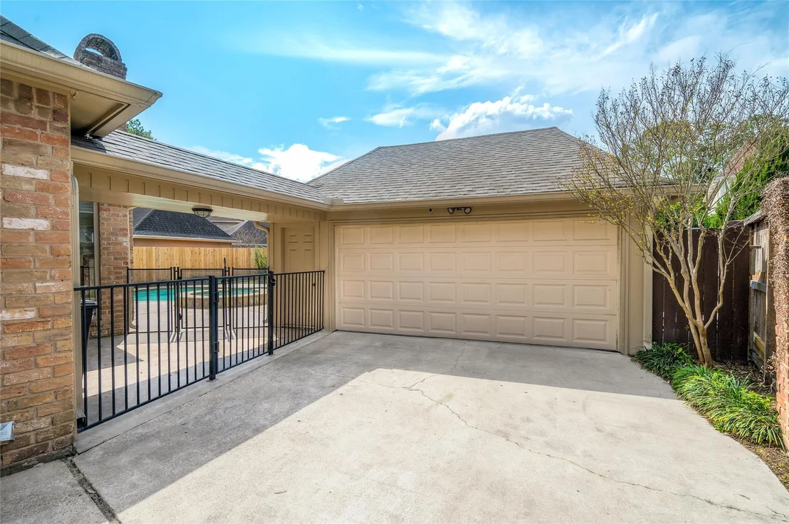 Photo of 610 Rock Cove