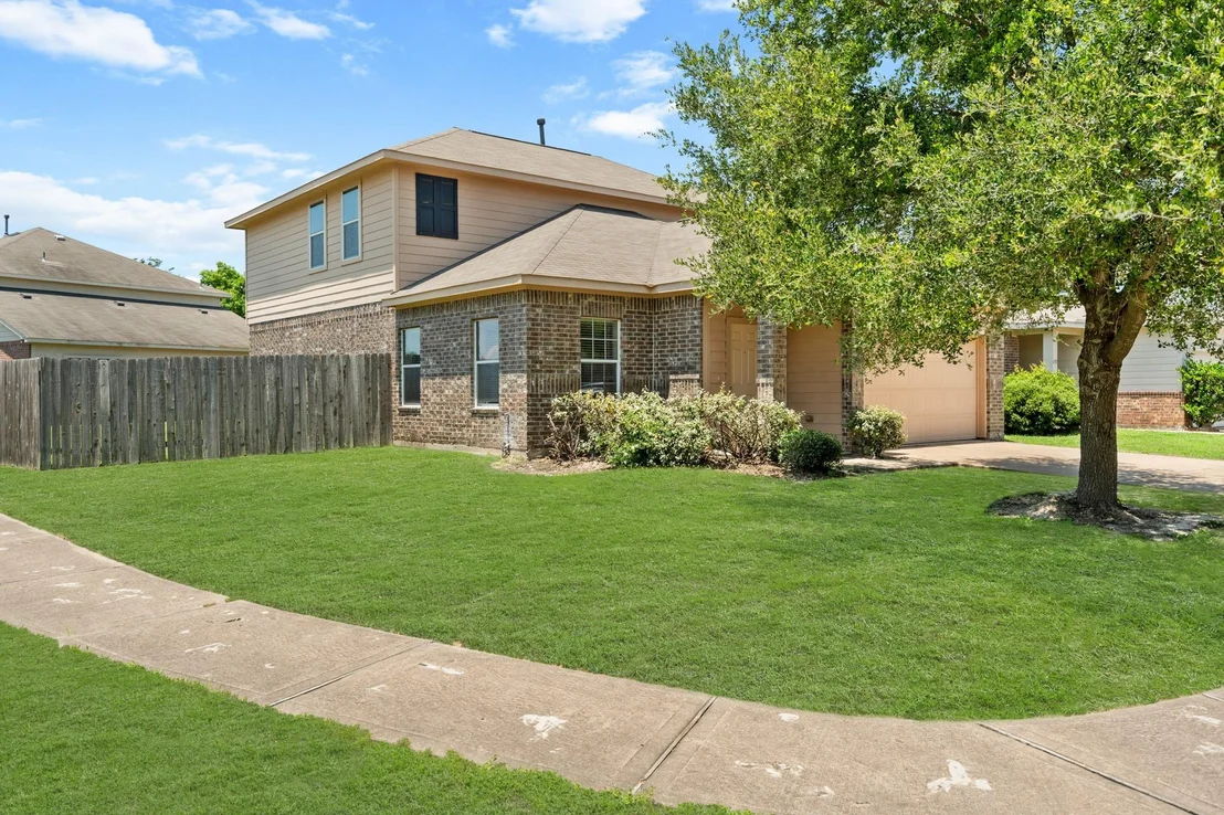 Photo of 6903 Silver Trace Court